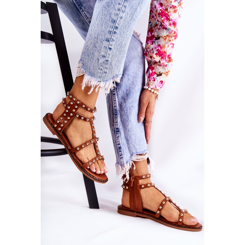 PG1 Damsandaler med nitar Bruna Cavos 1