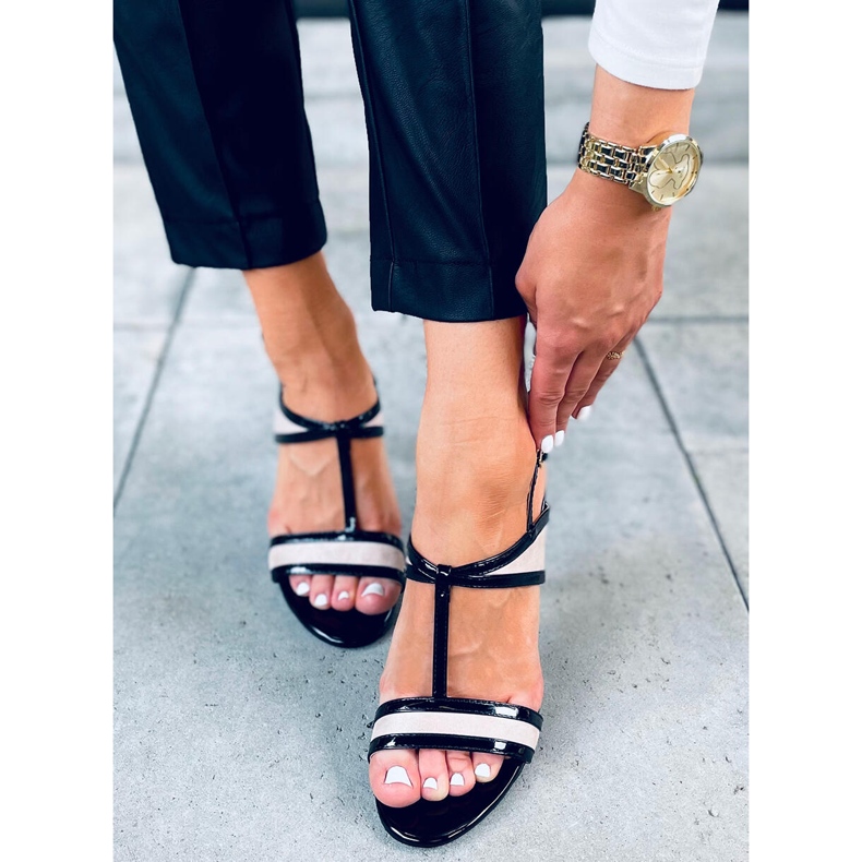 Penny Apricot stilettsandaler beige svart 1