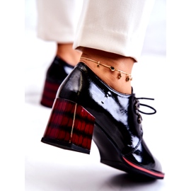 S.Barski Lackade låga skor med dragkedja svart röd 3