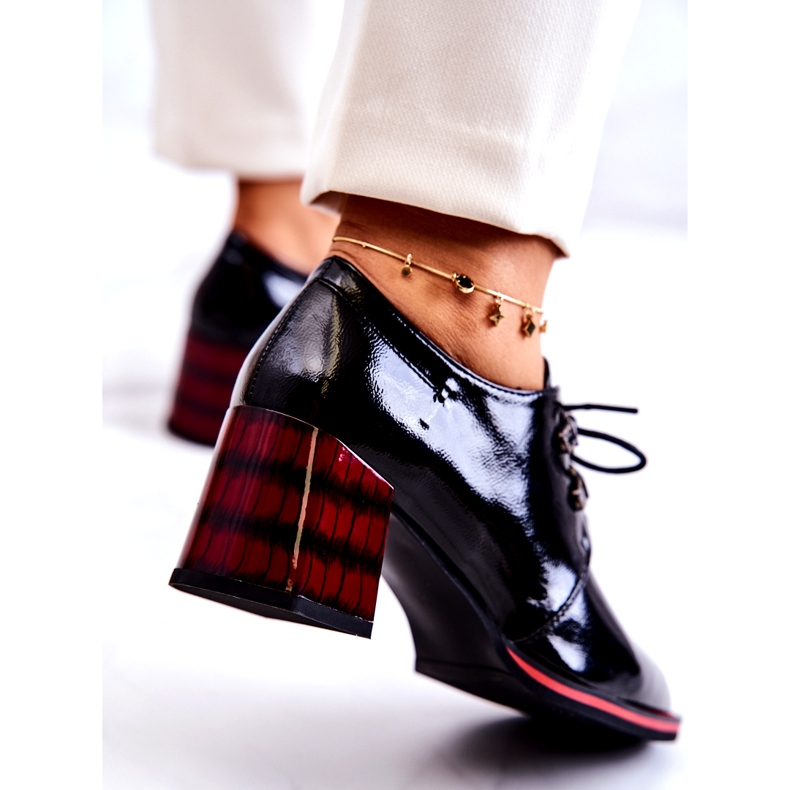 S.Barski Lackade låga skor med dragkedja svart röd 3