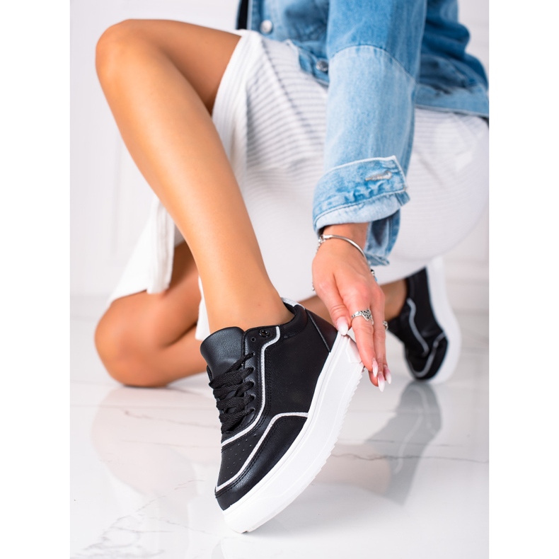 SHELOVET Svarta sportskor 1