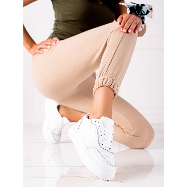 SHELOVET Sneakers med silverinsats vit silver- 1