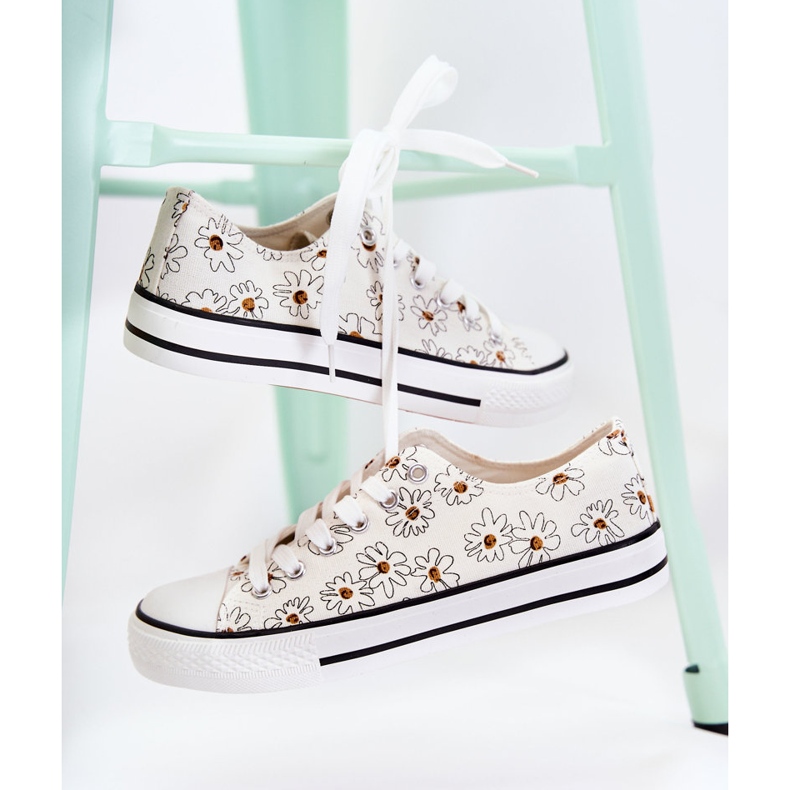 PS1 Låga sneakers för kvinnor med vita blommor från Janey 2