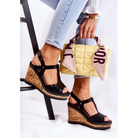 PG1 Klassiska svarta lädersandaler Valorin 2