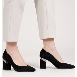 Marco Shoes Svart mocka pumps med metallisk häl 1