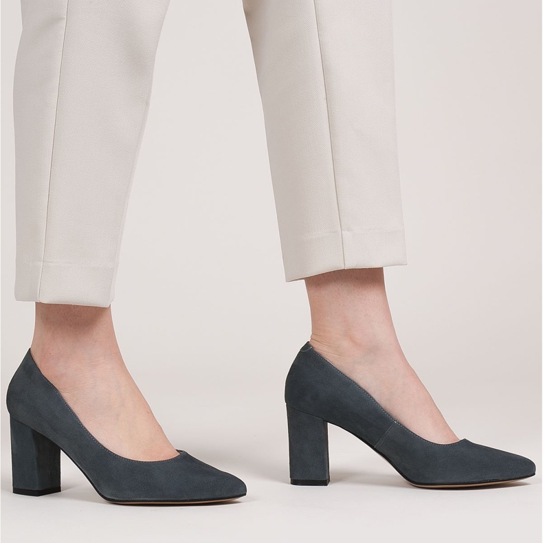 Marco Shoes Grå pumps av naturmocka 1