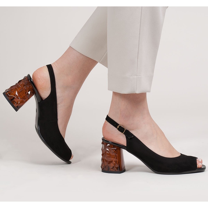 Marco Shoes Svarta sandaler i mocka med en 3D bärnstensfärgad häl 2