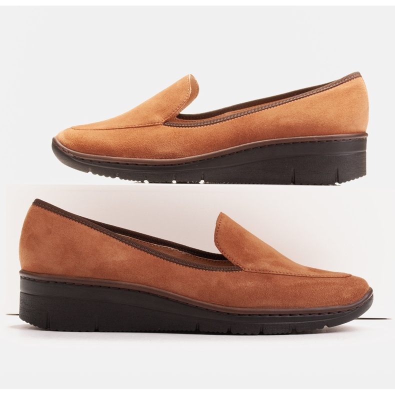 Radoskór Bekväma lågkilade skor för en bredare fot brun 1