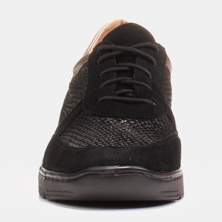 Radoskór Bekväma skor för en bredare fot på en lätt sula svart 1