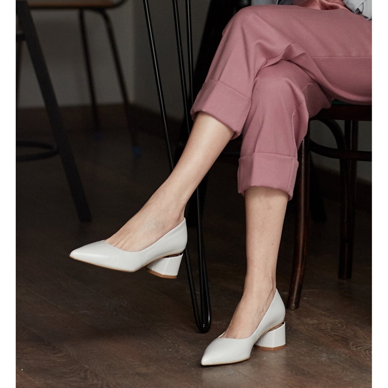 Marco Shoes Pumpar i metalliskt grått läder med guldklackar 1