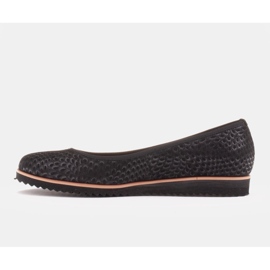 Marco Shoes Marco ballerina för kvinnor tillverkade av högkvalitativt naturmocka svart 1