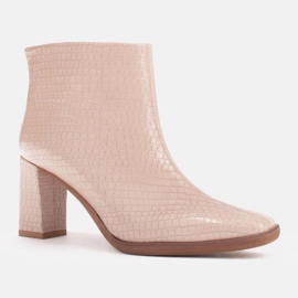 Marco Shoes Kombinerade stövlar gjorda av två typer av läder beige 1