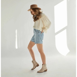 Marco Shoes Cowboystövlar i läder med dekorativa sömmar 2188B-1278-042-1 beige 2