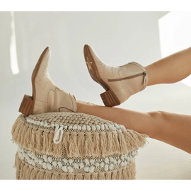 Marco Shoes Cowboystövlar i läder med dekorativa sömmar 2188B-1278-042-1 beige 1