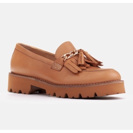 Marco Shoes Loafers med en guldkedja på en lätt sula beige 1