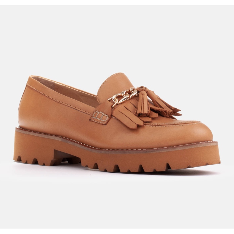 Marco Shoes Loafers med en guldkedja på en lätt sula beige 1