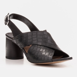 Marco Shoes Kvinnors lädersandaler av läder med snittränder svart 1