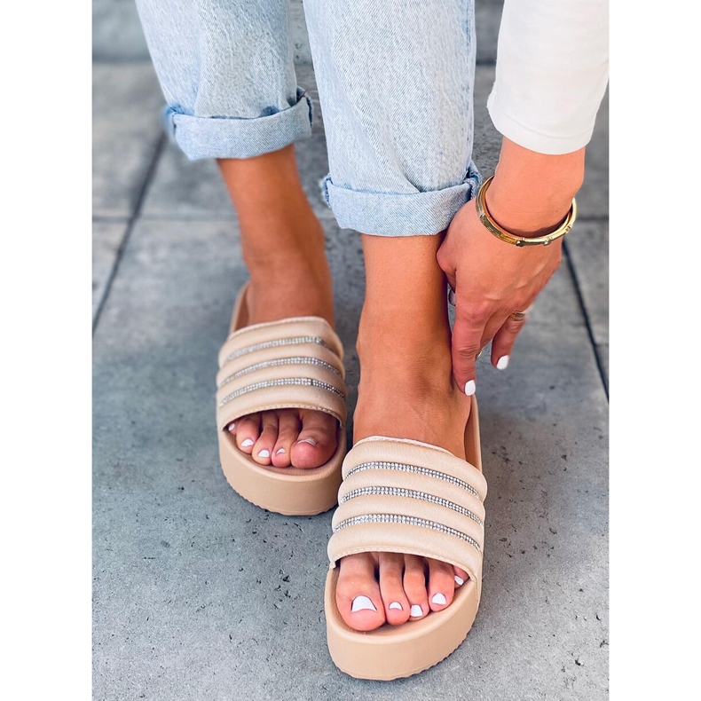 Leah Beige tofflor med hög sula 1