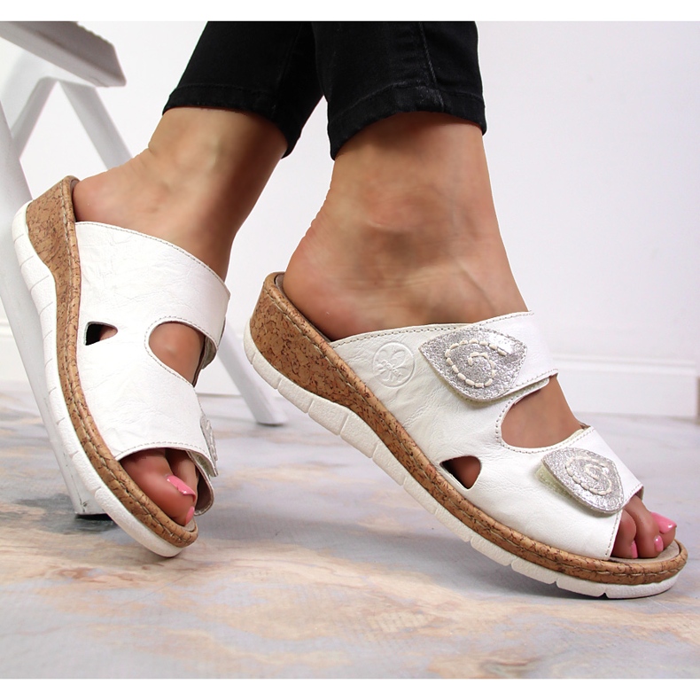 Vita Rieker V7151-80 lädertofflor för kvinnor med kardborrekilar 1