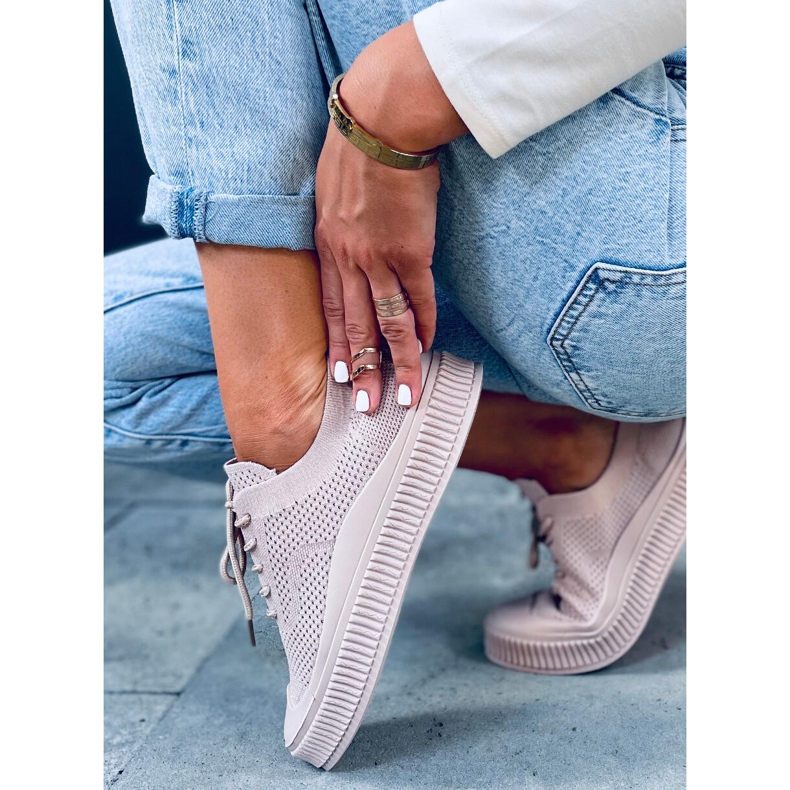 Posten Khaki damstrumpa sneakers beige kaki 1