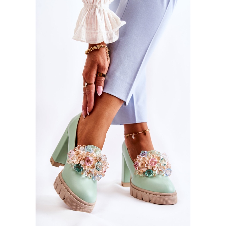 PA2 Eleganta pumpar med slät grön caterine-prydnad 2