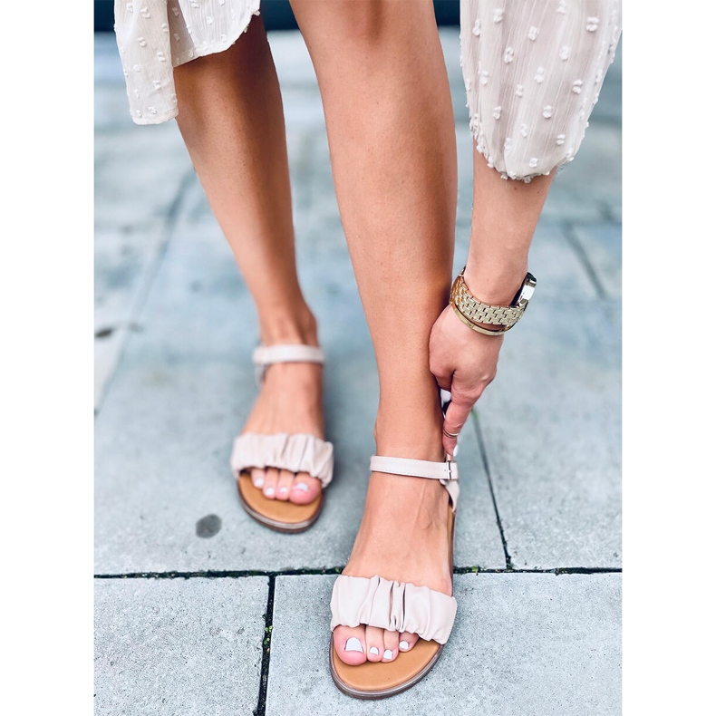 Daisy Beige damsandaler 1