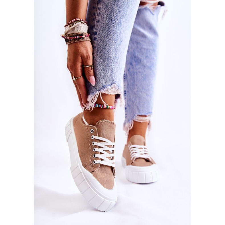 Sneakers för kvinnor på plattformen bruna kommer 2