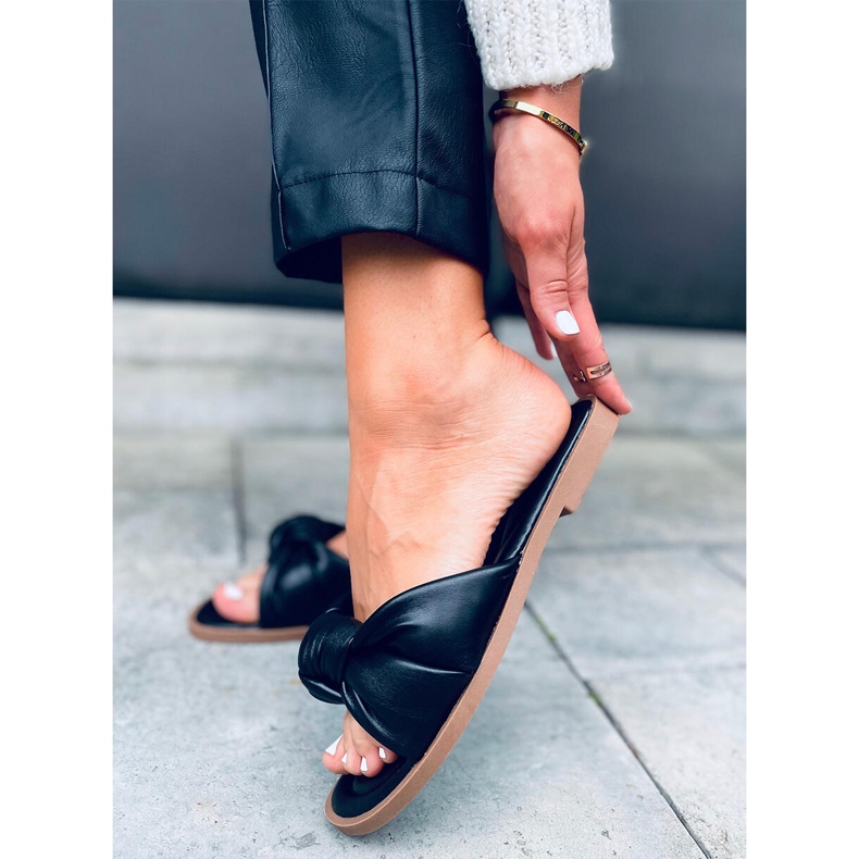 Sally Black tofflor för kvinnor svart 2