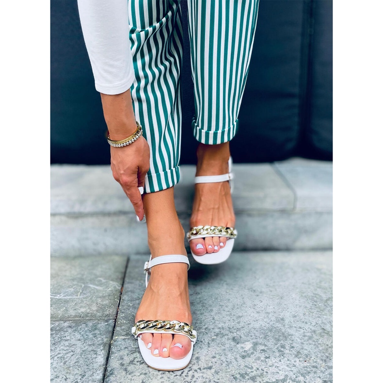 Lågklackade sandaler från Daphne White vit 1