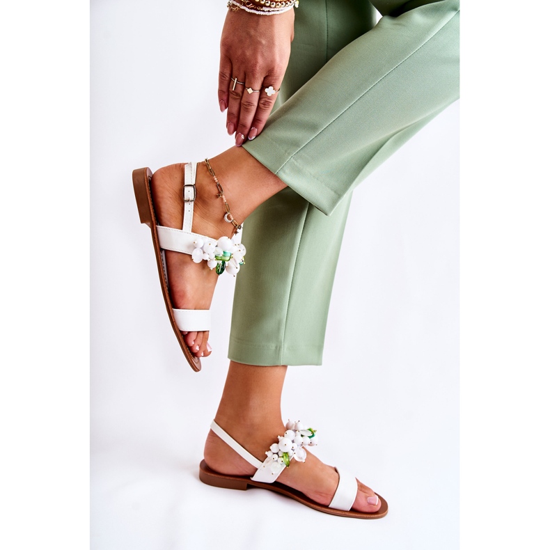 WS1 Fashionabla sandaler med vita hally pärlor 2