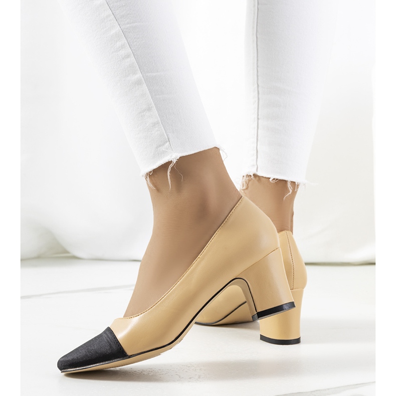 Beiga pumps på Henrie-stolpen beige 2