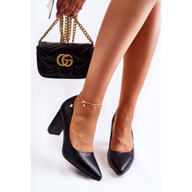 Vinceza Läderpumpar På En Stång I Spitz Svart Larea 1