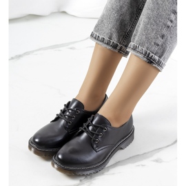 Svarta damskor från Doorla 1