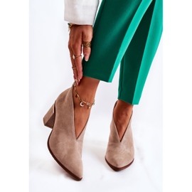 Läderstövlar på hög klack Laura Messi ljusbeige 2344 1