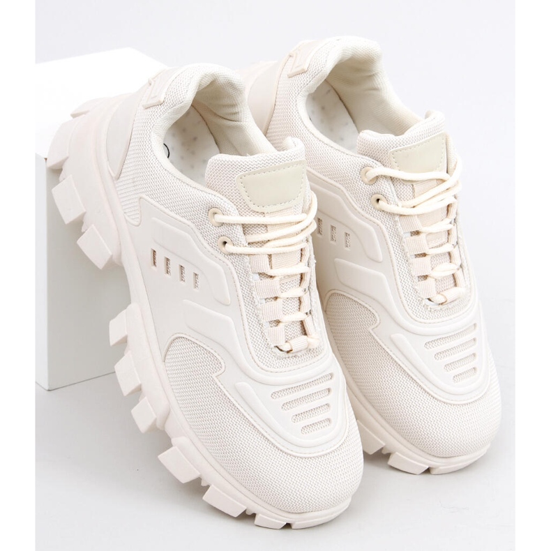 Zana Beige sneakers 2