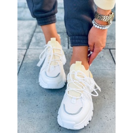 Aditi Yellow sock sportskor vit gul 1