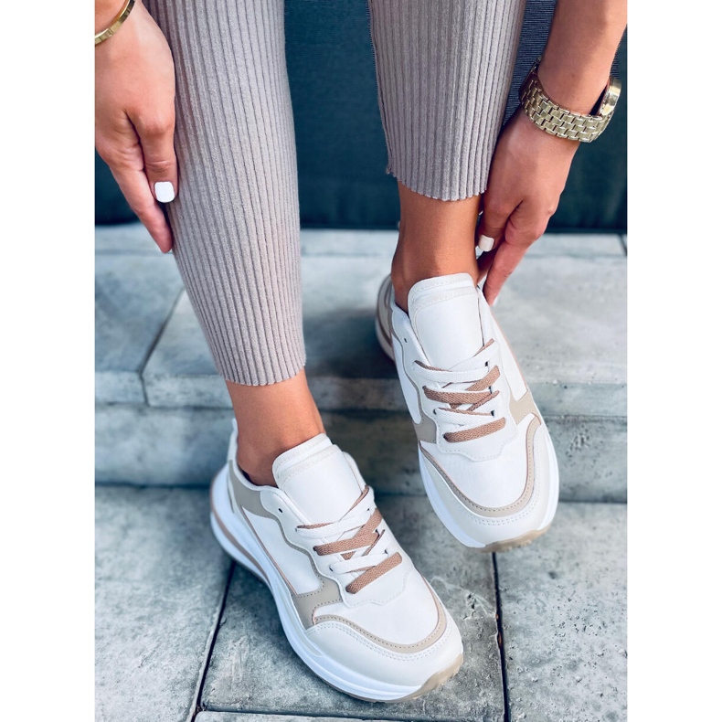 Ekani Beige sneakers 1