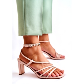 WS1 Klassiska lackade sandaler på höga klackar Beige Milani 3