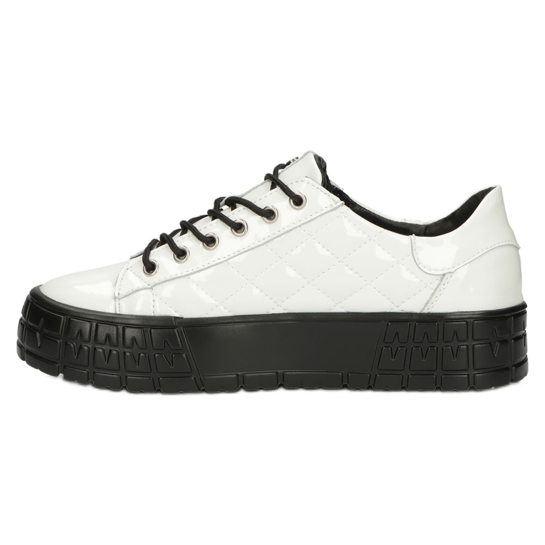 Filippo Snygga läderpatentsneakers DP3932/22 Vit 1
