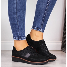 Läder damskor på en kil svart och brun Filippo 1