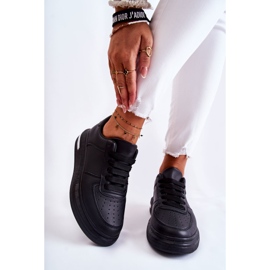 PG1 Klassiska svarta Jennys lädersportskor 1