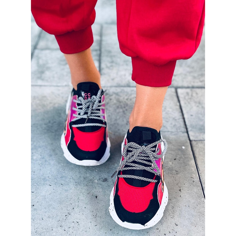 Agnes Röda tränare mångfärgad 1