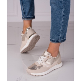 Beige sneakers för kvinnor Shelovet med ormmönster 1