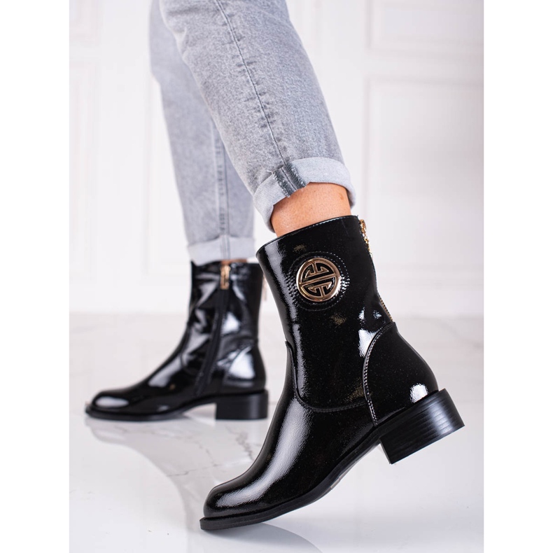 Lackade höga stövlar Shelovet svart 1