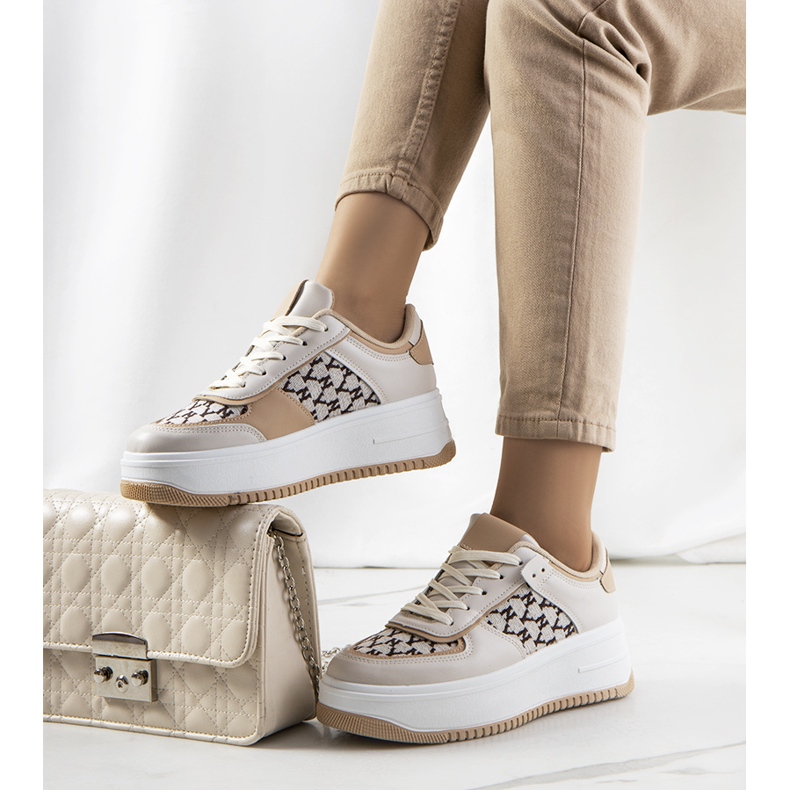 Beige sneakers med hög Valpara-sula 1