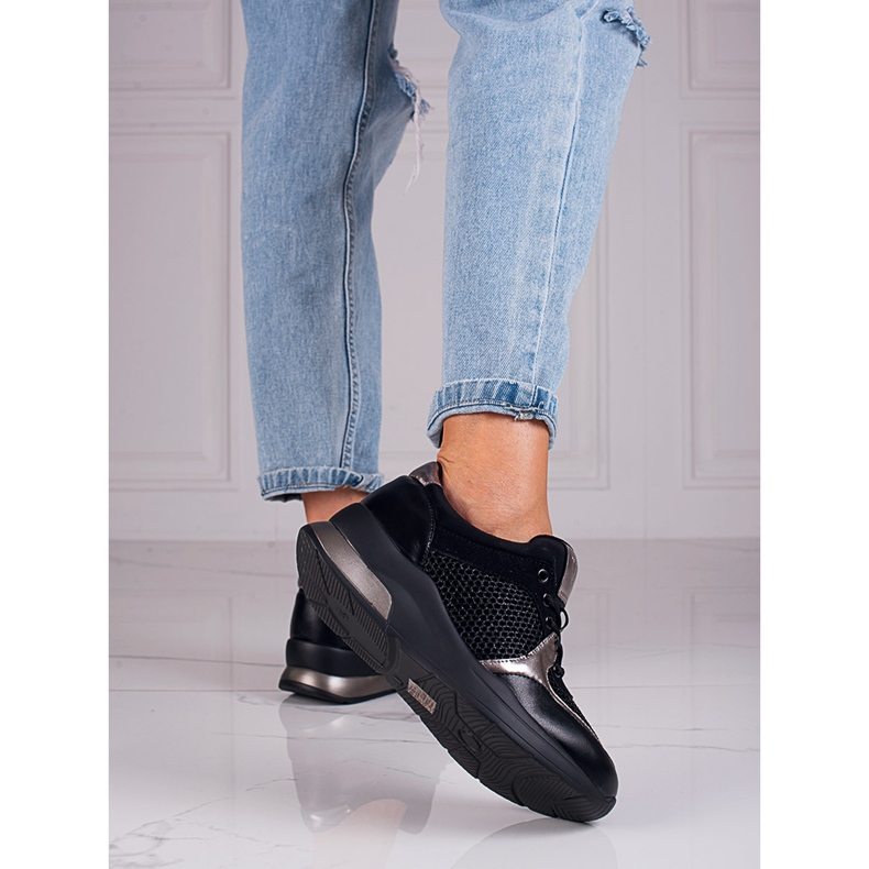 Svarta snygga Vinceza sneakers 1