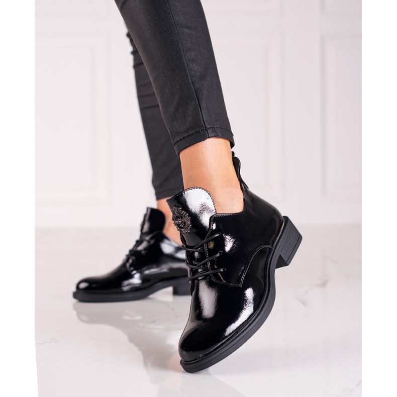 Eleganta svarta Vinceza-stövlar i patent 1