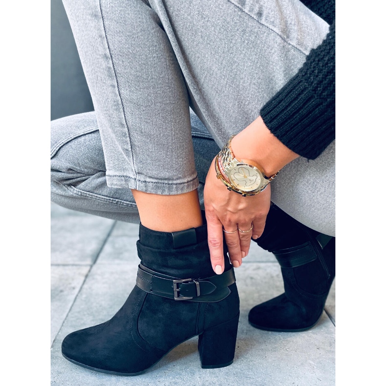 Terr Svarta stövlar i mocka 1