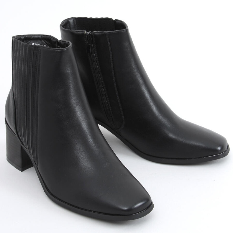 Tama Svarta höga klackar 2