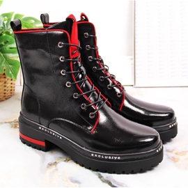 Damlackerade och isolerade svarta Filippo-arbetare 2